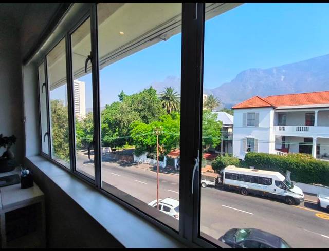 1 BEDROOM PROPERTY TO RENT IN ORANJEZICHT